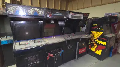 24 ARCADE GAME LOT - CLEARING SPACE IN OUR WAREHOUSE! Thats only $100 for each machine! Get your fri...