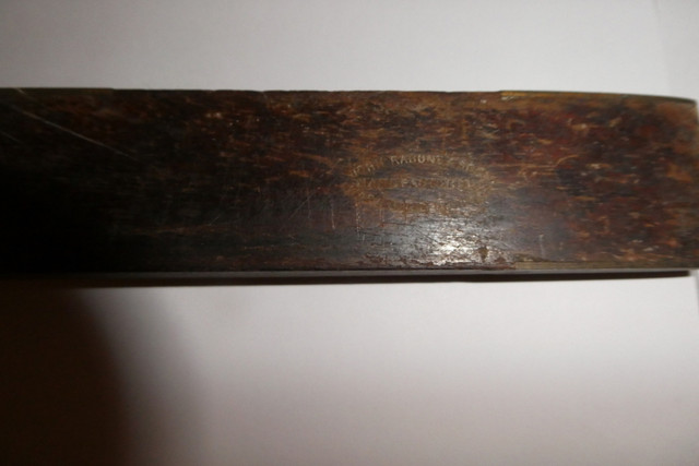 Niveaux anciens en bois John Rabone & sons1 1/4 x 12 pouces- Ra dans Art et objets de collection  à Laurentides - Image 3