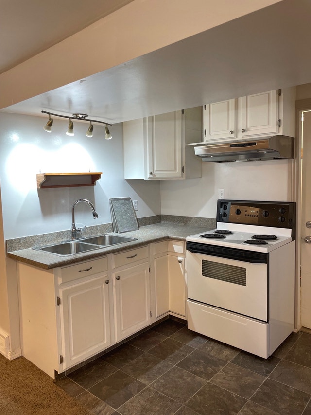 River Heights Basement Suite Long Term Rentals Saskatoon Kijiji