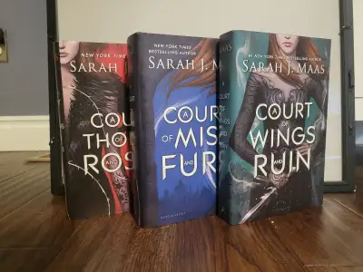 Hardcover A Court of Thorns and Roses Series Sarah J. Maas, View more