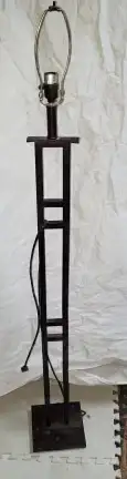 Geometric-Sculptured, Black and Brushed Steel Finished Floor Lamp. Lot FHRR21Qlam PLEASE read the ad...