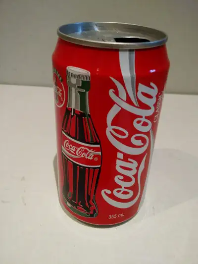 Coca-Cola Classic Bottle & Logo can 1995, View more