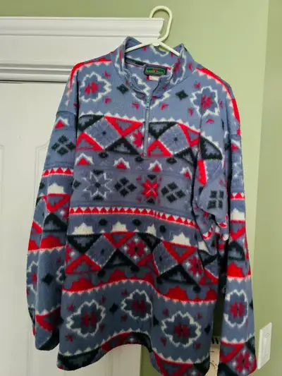 Pullover (1/4 zip), View more