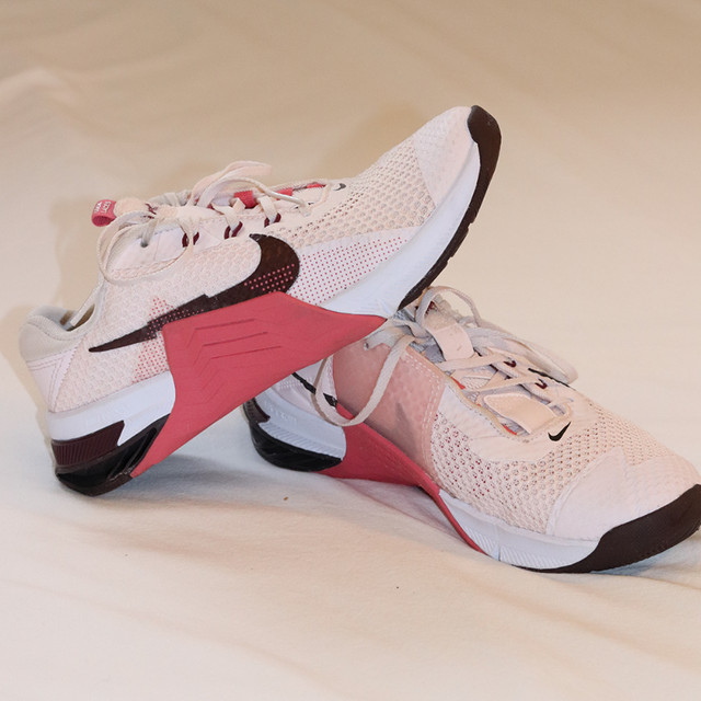 NIKE Metcon 7 - Women's Training Shoes in Pink dans Femmes - Chaussures  à Laval/Rive Nord - Image 3