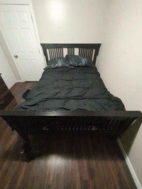Queen size bed wooden frame