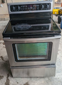 Good Condition Whirlpool Stove