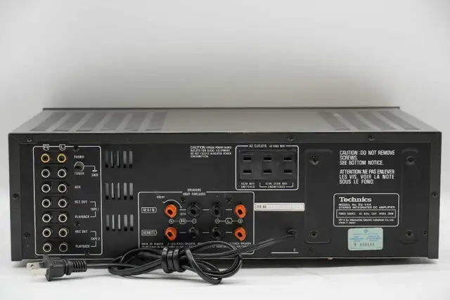 Technics Stereo Integrated DC Amplifier (SU-V4K)582387101556418564