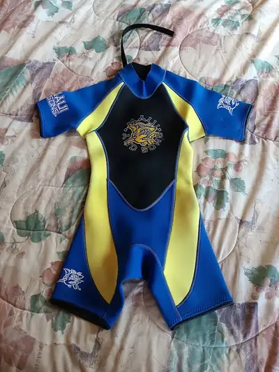 Kids Shorty Wetsuit, Size Junior 8. Great shape!, View more