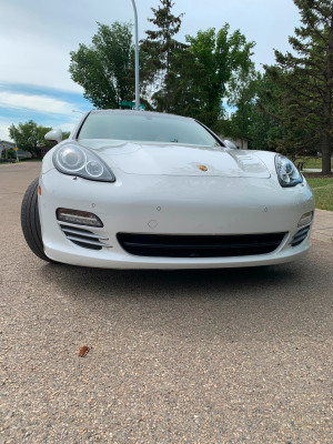 2011 Porsche Panamera Panamra 4