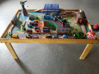 Thomas the train table with 20+ wood trains & accessories