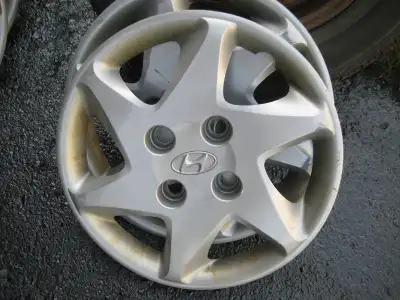 Original wheel covers for steel rims from a Hyundai Elantra $40 Set of 4 Years: 2000-2010 Rim size:...