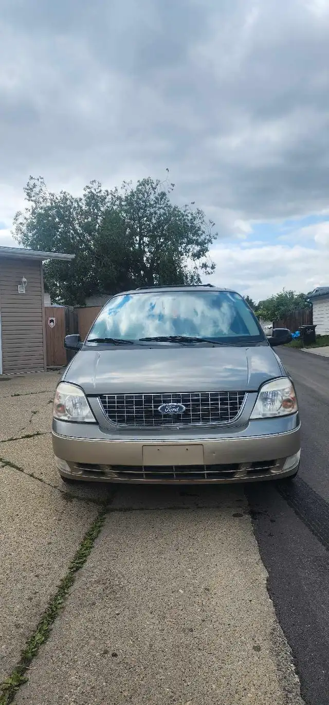 Ford freestar 2005 in Cars & Trucks in Edmonton - Image 4