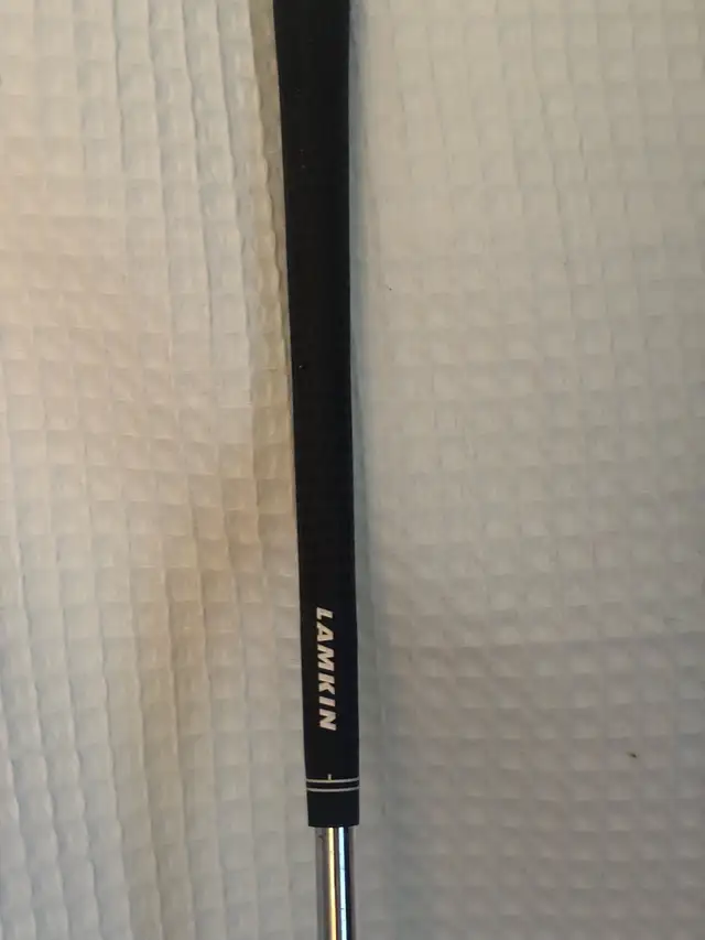 Youth Titleist Right Handed 3 Iron in Golf in Kitchener / Waterloo - Image 7