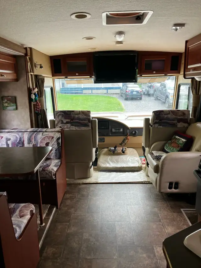 2013 Sunstar Sport 26HE 27pi in RVs & Motorhomes in Lévis - Image 8