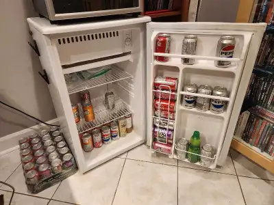2.9cu ft Counter Height Bar Fridge, View more