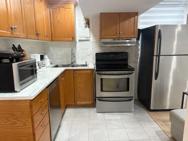 3 Bedroom 2 washroom plus den Basement apartment in Ontario in Canada - Image 4