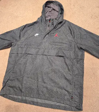 BNWOT. Never worn. No stains. All zippers work. Smoke and pet free home. Price is firm.