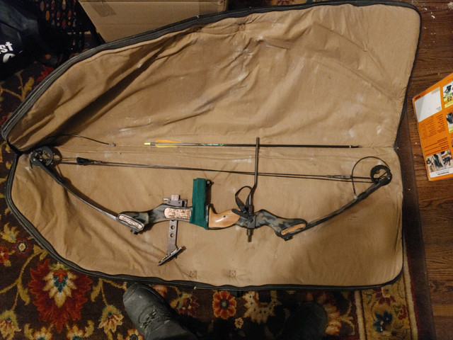 Compound Bow by Martin 125$ OBO in Fishing, Camping & Outdoors in Windsor Region