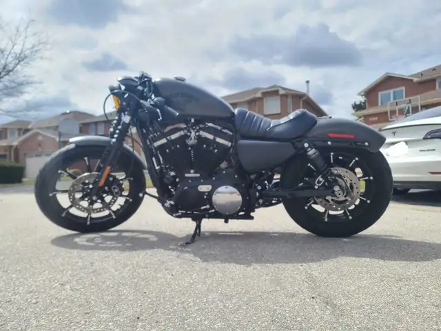 2018 Harley Davidson Iron 883 - 1200cc Hammer Performance! in Street, Cruisers & Choppers in Mississauga / Peel Region - Image 7