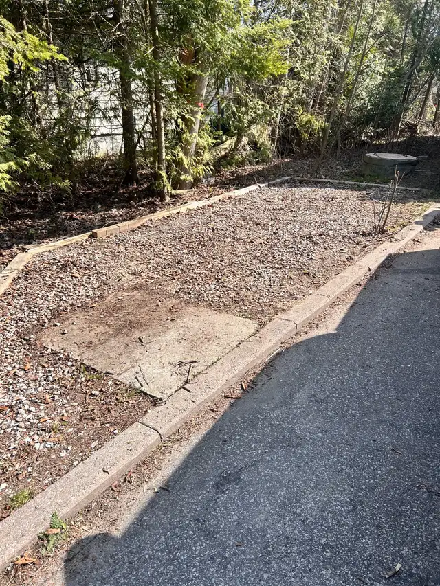 Yard Cleanup & Garbage Removal in Other in Barrie - Image 4