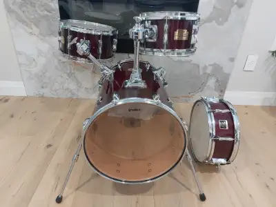 Yamaha Rick Marotta Hipgig drum set.Stage Custom Snare., View more