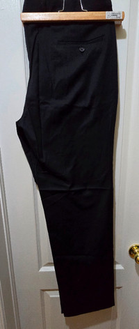 Hilfiger Mens Dress Pants - Size 40x30