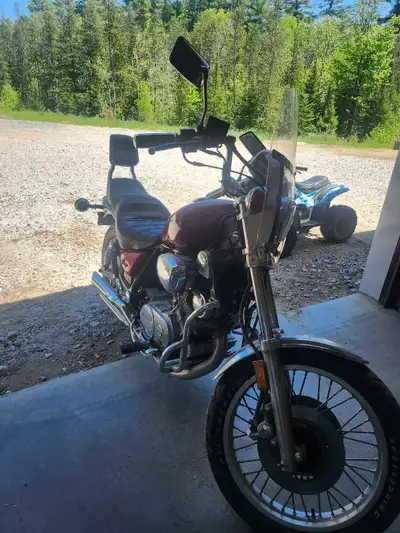 Bike is in good shape but does not run right, it has starter issues and it only fires on one cylinde...