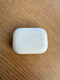 Apple AirPods Pro First Gen w/ Wireless Charging Case