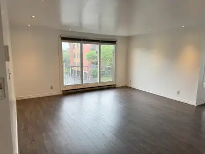 Condo 4 1/2 For Rent/À LOUER, Verdun (MONTREAL) -Metro Lasalle