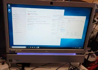 Acer Z5600 all-in-one computer. E5400 2.7GHz cpu, 640G HHD, 6 gig ram, 23" touch display running upd...