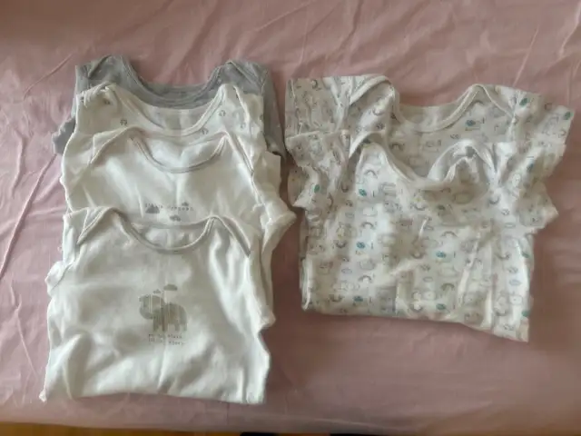 Vêtements pour enfants   24 à 36 mois A) in Kids & Youth in Longueuil / South Shore - Image 11