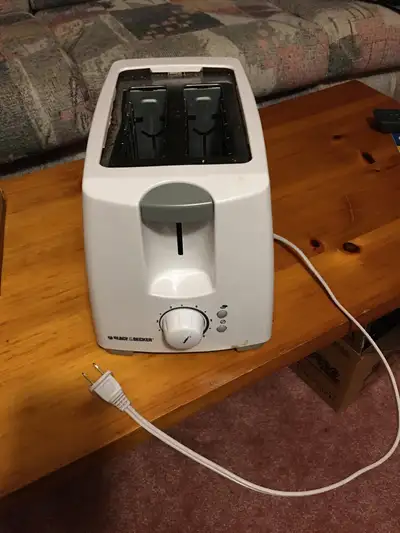 Travel iron $20 Toaster $20 Grill $20 Cash on pickup 75 street 137A Ave Edmonton
