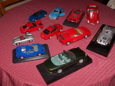 BURAGO and MAISTO 1:18 & 1:24 Diecast Display Cars Set of 4 diecast 1:18 scale as follows: BURAGO: T...