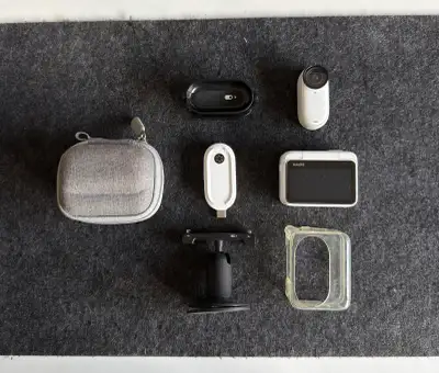 Insta360 Go3S + Quick Reader, View more