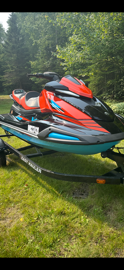 Mint condition, less than 25 hours. Under warranty til 2027. Winterized by dealer every fall & store...