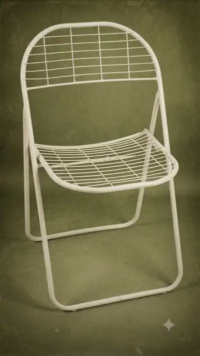 Chaise pliante en métal blanc, View more