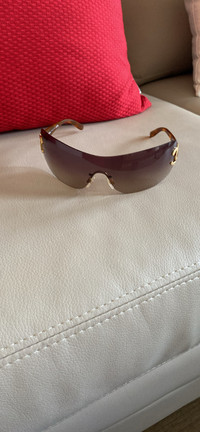 Lady’s Chanel sunglasses
