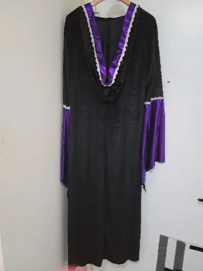 Like brand new, size XXL
