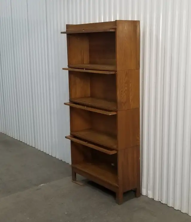 Barrister bookcase lt brown oak 4 tier 4 part Spiesz glass doors in Bookcases & Shelving Units in Ottawa - Image 4