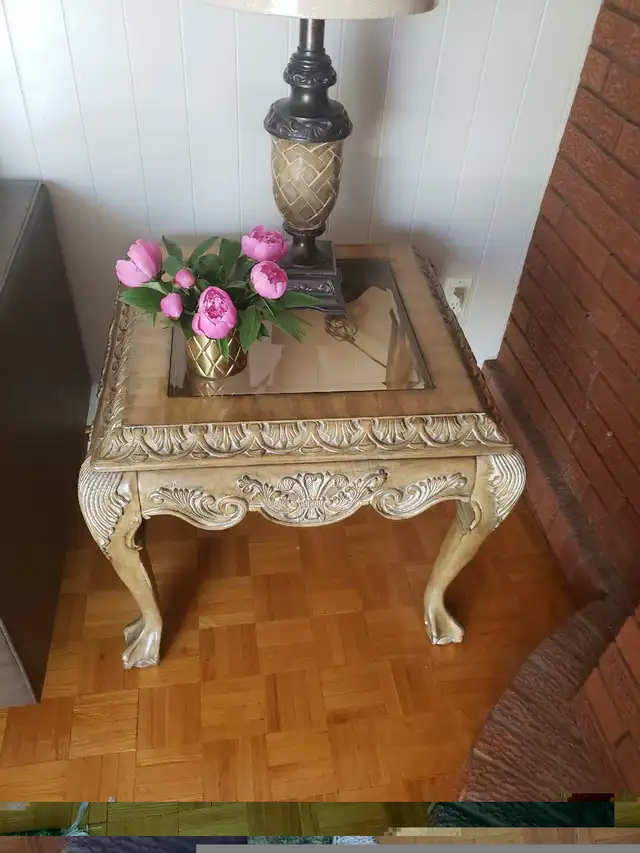 Solid wood and tinted glass top coffee table and 2 side tables in Coffee Tables in Markham / York Region - Image 3