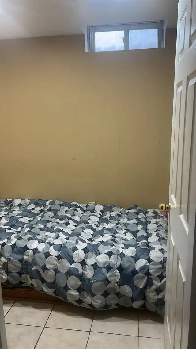 BSMT PRIVATE  ROOM with TOILET in Scarborough  –FEMALE only