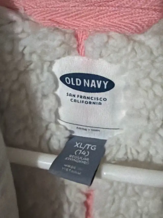 Old Navy Coat in Kids & Youth in Calgary - Image 5