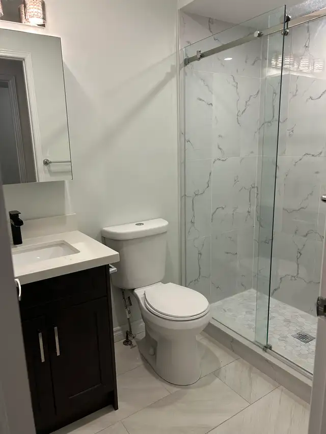 Spacious 3+ Bedroom End-Unit Townhome for Lease in Long Term Rentals in City of Toronto - Image 6
