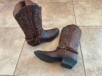 Women cowboy boot
