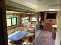 2012 Dutchmen Kodiak trailer with quad 4 bunks