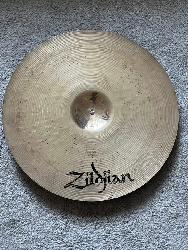 Zildjian K 20” Heavy Ride Cymbal in Drums & Percussion in Oakville / Halton Region - Image 6
