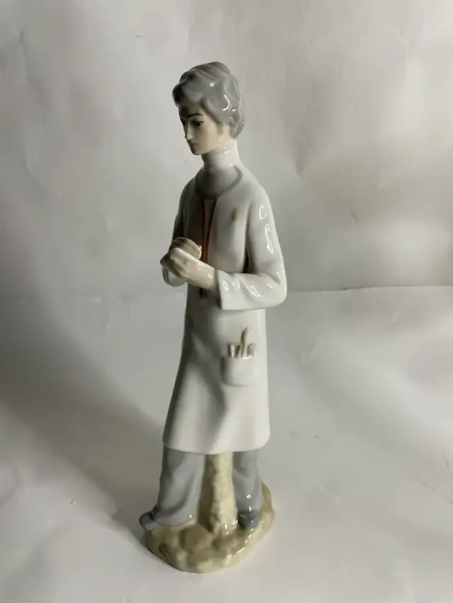 Porcelain Doctor Figurine - Made in Spain in Arts & Collectibles in Markham / York Region - Image 3