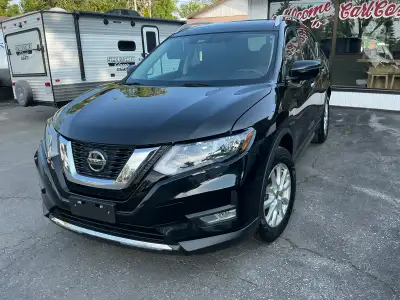 This AWD vehicle has remote start, keyless entry, push button start, power door locks, power windows...