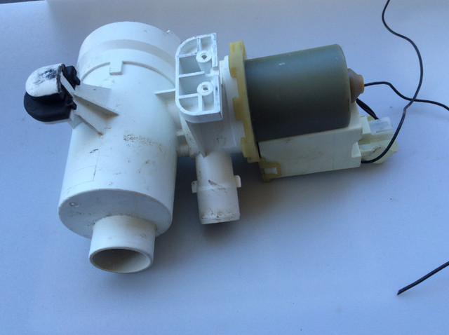 W10130913 Washer Drain Pump for Whirlpool WPW10730972, 8540024, in Other in Mississauga / Peel Region - Image 3