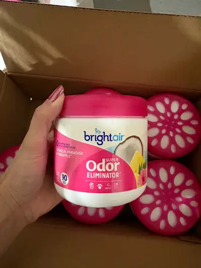 Freshen up your space with the Bright Air Odor Eliminator, featuring a delightful tropical paradise...